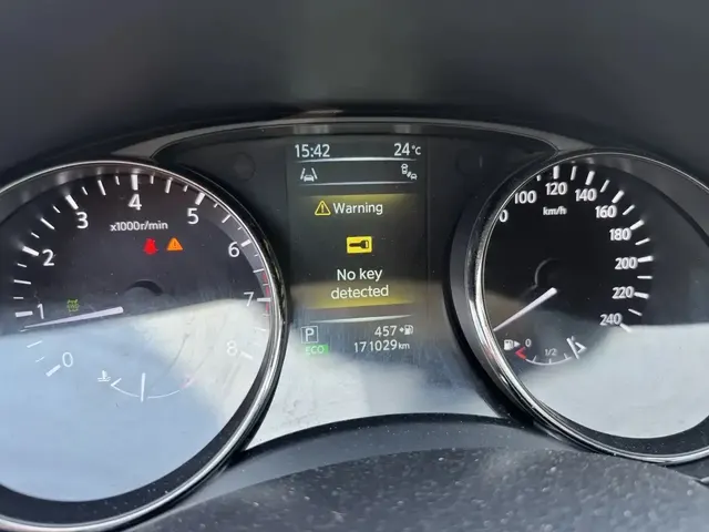 NISSAN X-TRAIL, VIN Z8NTBNT32ES040598, БЕЛЫЙ, гос. номер: А075НХ124, 2016 г.в.